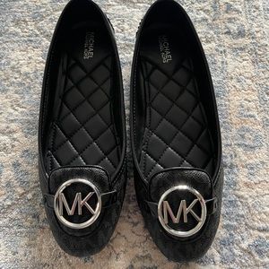 Michael kors flats